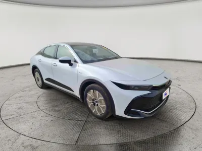تويوتا كراون Prestige 2026 جديدة — صورة 4