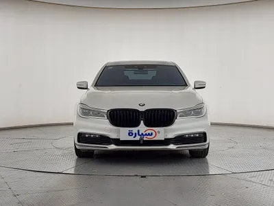بي ام دبليو الفئة السابعة 730Li 2019 مستعملة — صورة 2