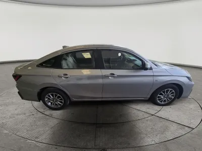 تويوتا يارس Y 2023 مستعملة — صورة 4