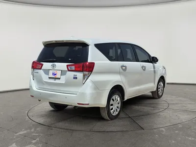 تويوتا اينوفا STD Diesel 2023 مستعملة — صورة 5