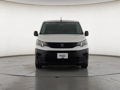 بيجو بارتنر Short van 2021 مستعملة — صورة 2