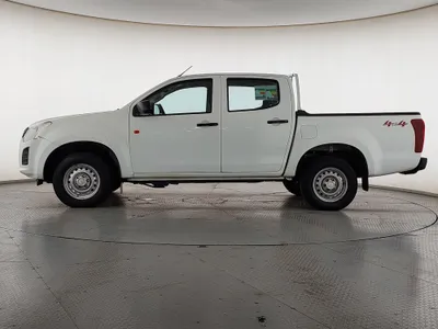 ايسوزو دي ماكس Double Cab 2024 مستعملة — صورة 8