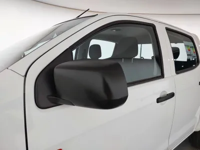 ايسوزو دي ماكس Double Cab 2024 مستعملة — صورة 10