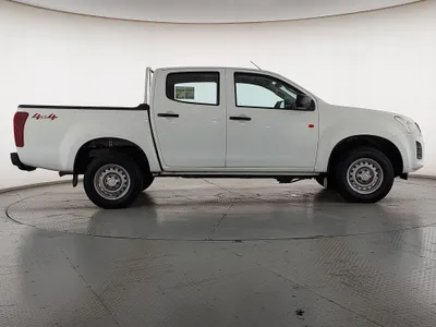 ايسوزو دي ماكس Double Cab 2024 مستعملة — صورة 4