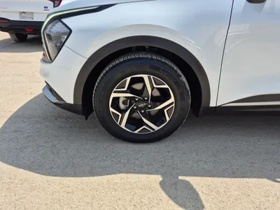 كيا سبورتاج LX 2023 مستعملة — صورة 9