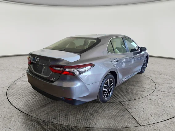 Toyota Camry  LE 2024 
