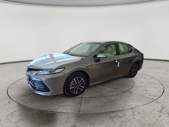Toyota Camry  LE 2024 