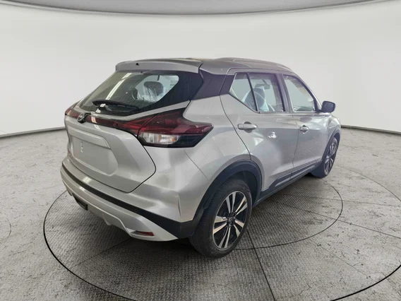 Nissan Kicks SV 2024 