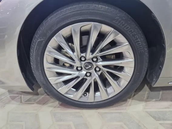 Lexus ES 350 2019 