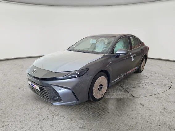 Toyota Camry  LE HEV 2025 
