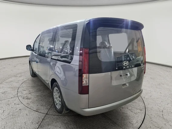 Hyundai Staria Smart 9 ST 2025 