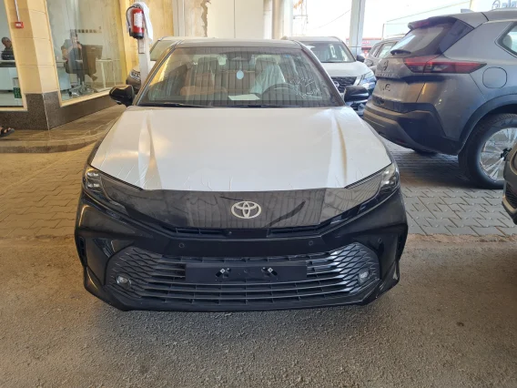Toyota Camry  LUMIERE HEV 2025 
