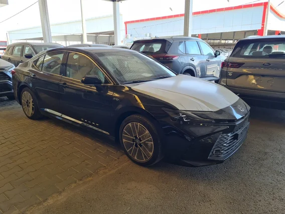 Toyota Camry  LUMIERE HEV 2025 