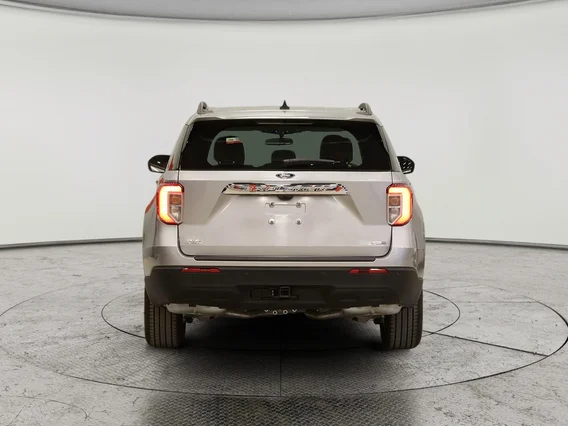 Ford Explorer XLT 200A 2023 