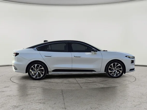 Ford Taurus Titanium 2024 