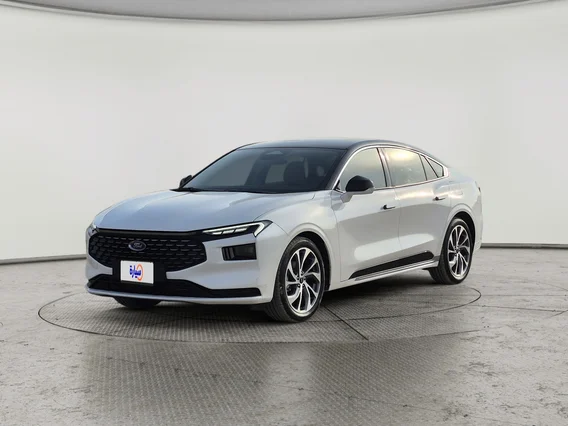 Ford Taurus Titanium 2024 