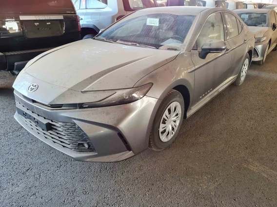 تويوتا كامري E 2025 