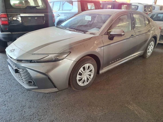 تويوتا كامري E 2025 