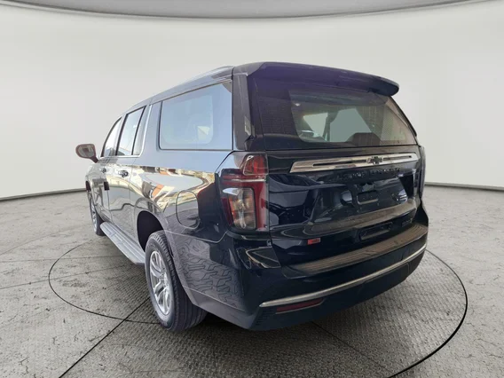Chevrolet Suburban LS 2024 
