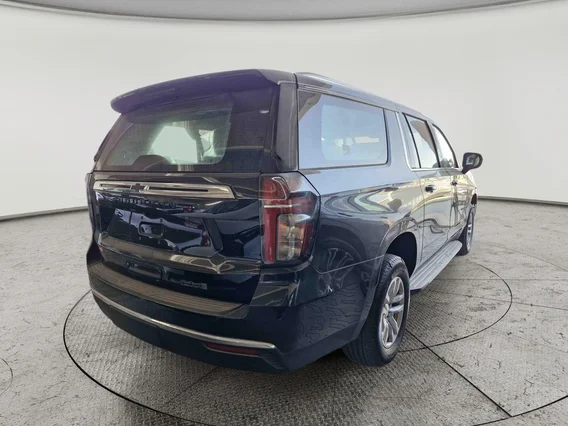 Chevrolet Suburban LS 2024 