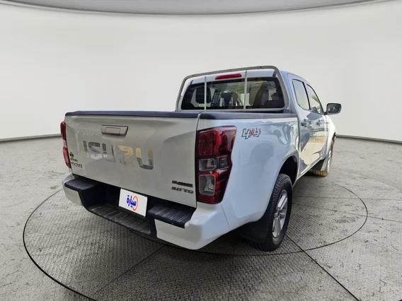 Isuzu D-max Double Cab 2022 دبل