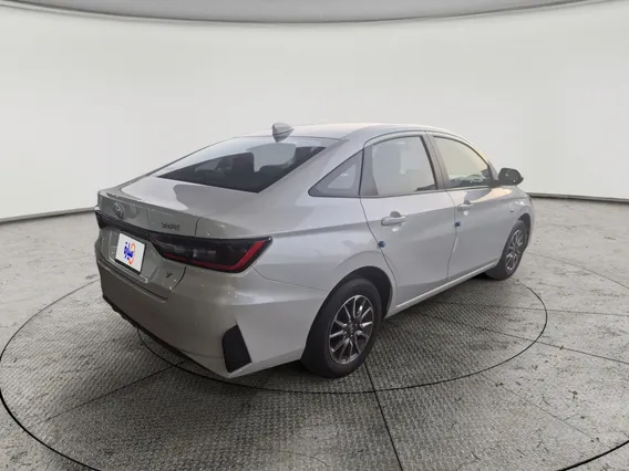 Toyota Yaris  Y 2024 