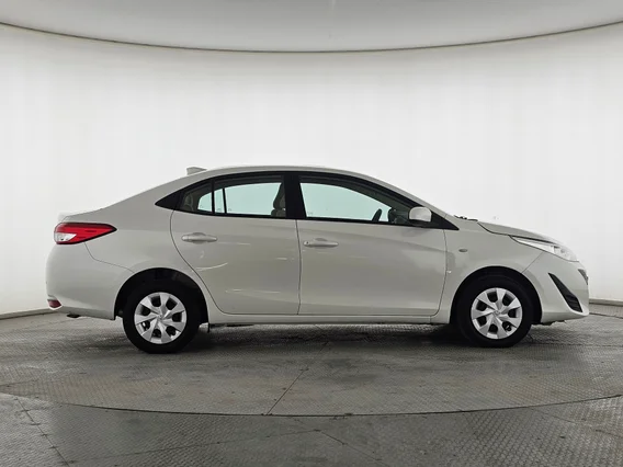 Toyota Yaris  Y 2020 