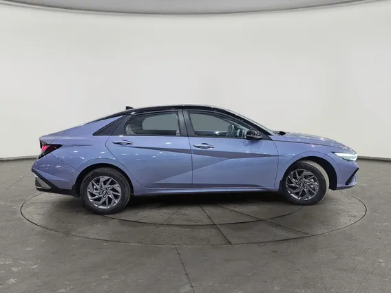Hyundai Elantra Smart China 2025 