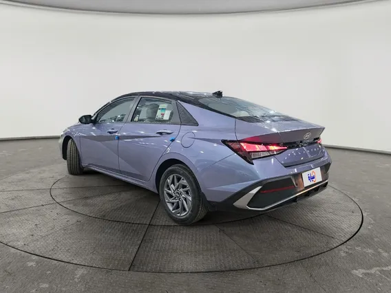 Hyundai Elantra Smart China 2025 