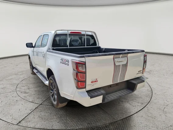 Isuzu D-max GT 2025 دبل