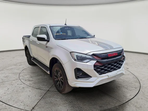 Isuzu D-max GT 2025 دبل
