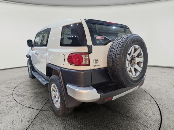 Toyota FJ Cruiser STD 2023 دبل