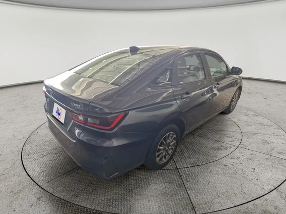 تويوتا يارس Y 2024 