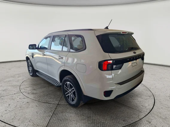 Ford Everest XLS 2025 دبل