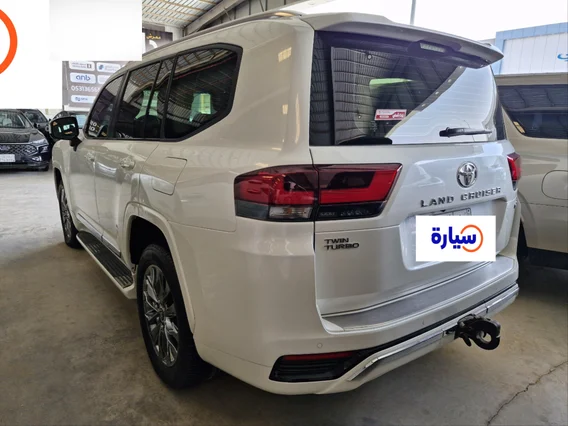 تويوتا لاندكروزر GXR3 2023 دبل