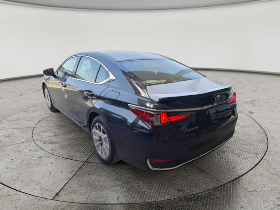 Lexus ES 300 AH Hybrid  2025 