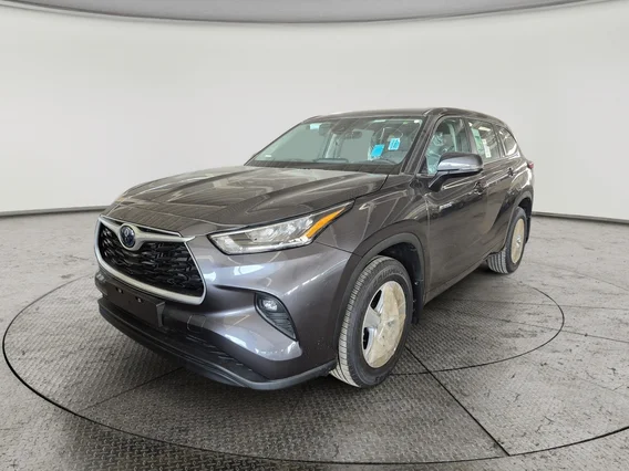 Toyota Highlander LE 2024 