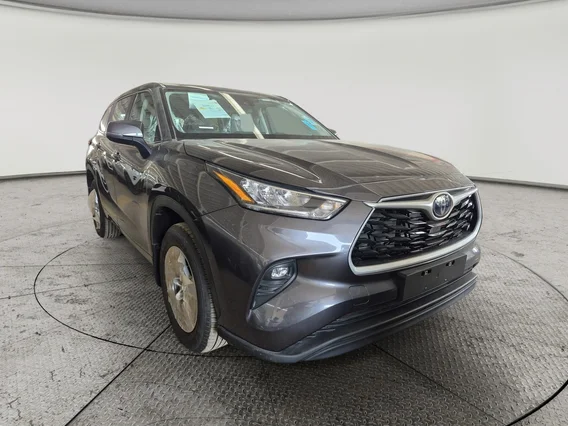 Toyota Highlander LE 2024 