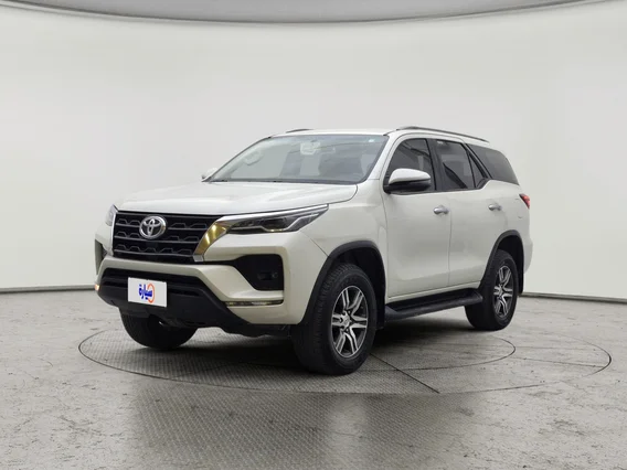 Toyota Fortuner VX 2021 دبل