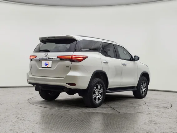 Toyota Fortuner VX 2021 دبل