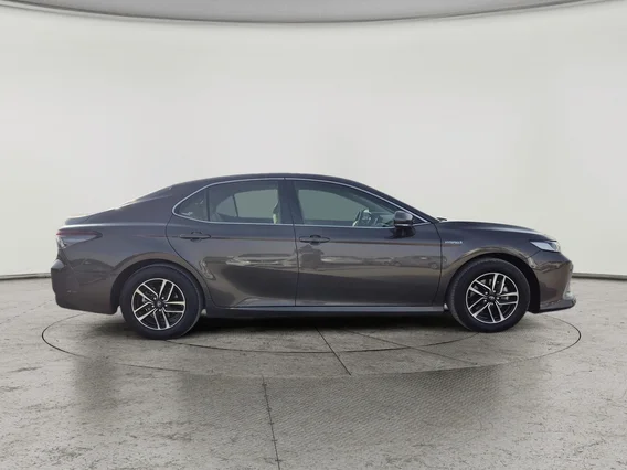 Toyota Camry  LE HEV 2023 