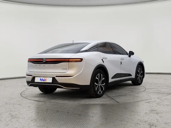 Toyota Crown Premium 2023 