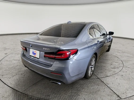 BMW 5 Series 520i 2023 
