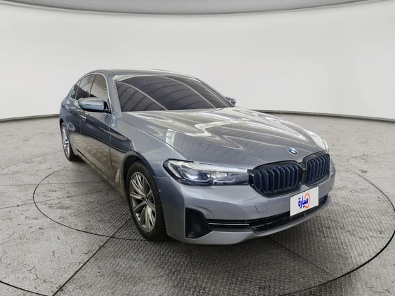 BMW 5 Series 520i 2023 