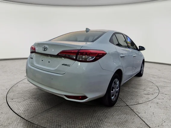 Toyota Yaris  Y 2022 