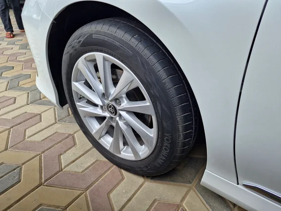 Toyota Camry  GLE 2024 