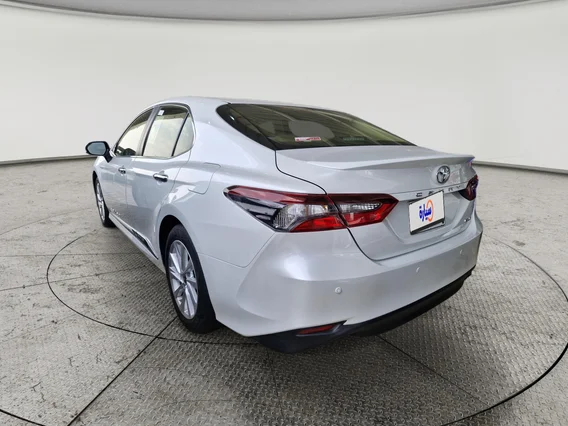 Toyota Camry  GLE 2024 