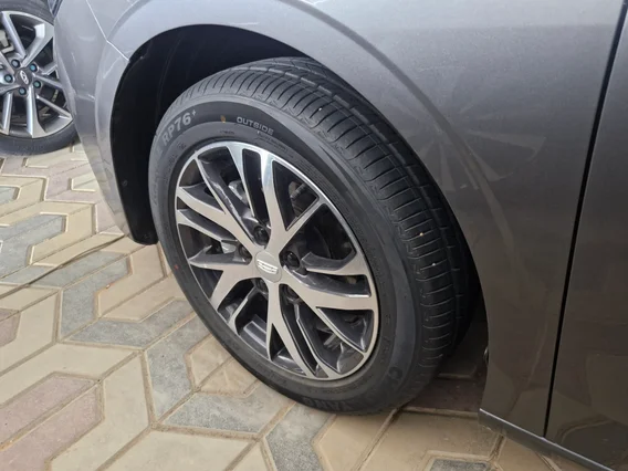 Geely Emgrand GS 2024 