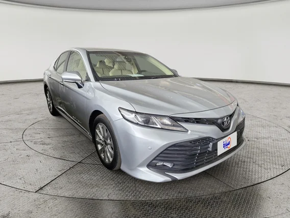 Toyota Camry  GLE 2020 