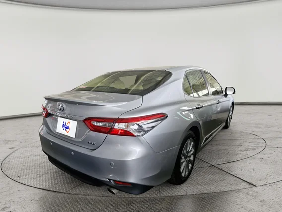 Toyota Camry  GLE 2020 